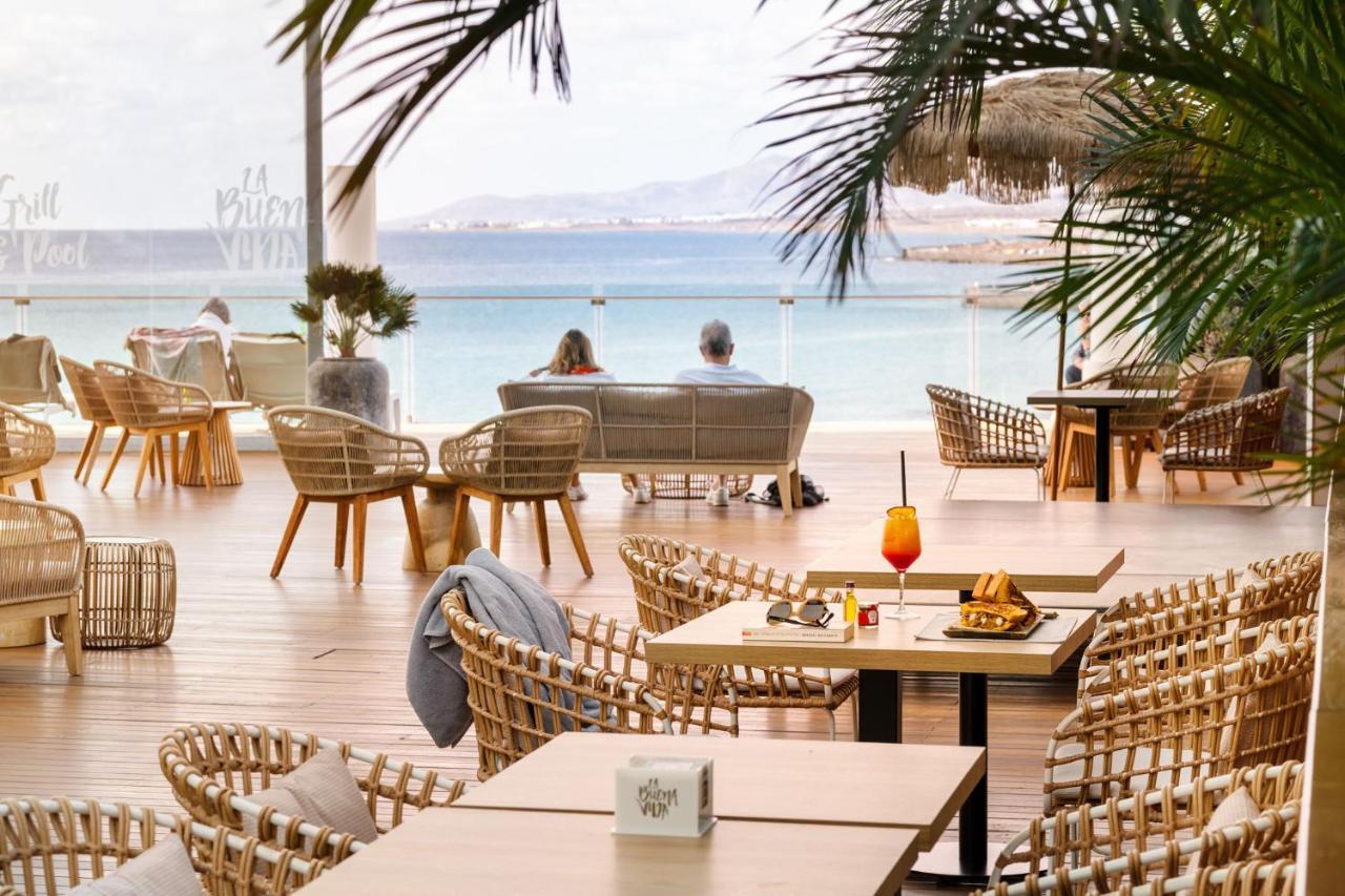 Arrecife Gran Hotel & Spa Exterior photo The beach bar at the hotel