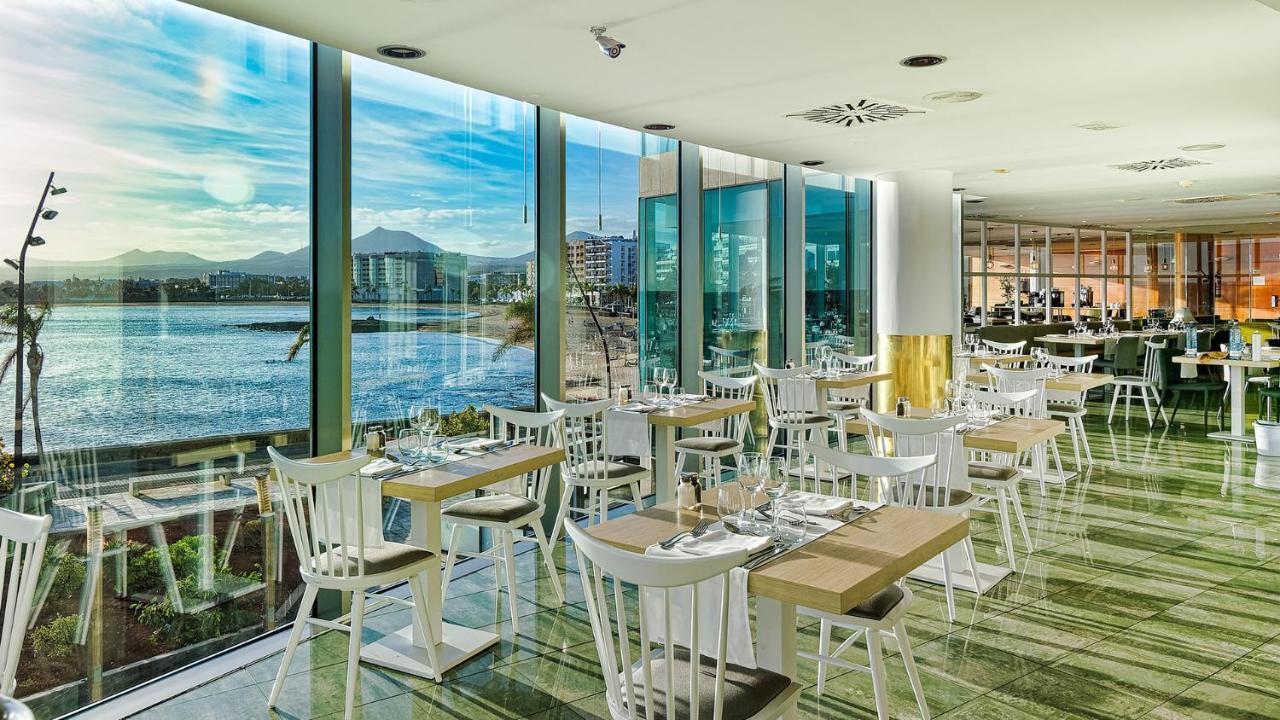 Arrecife Gran Hotel & Spa Exterior photo Restaurant